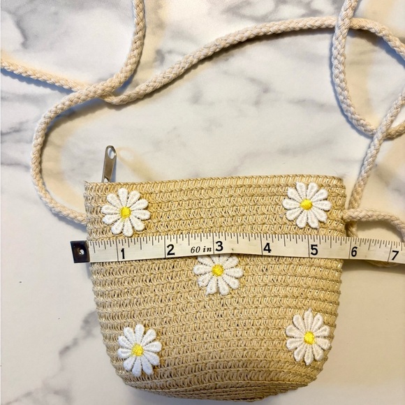 Kids Woven Crossbody Bag with Daisy Accents - straw purse - Picture 6 of 6